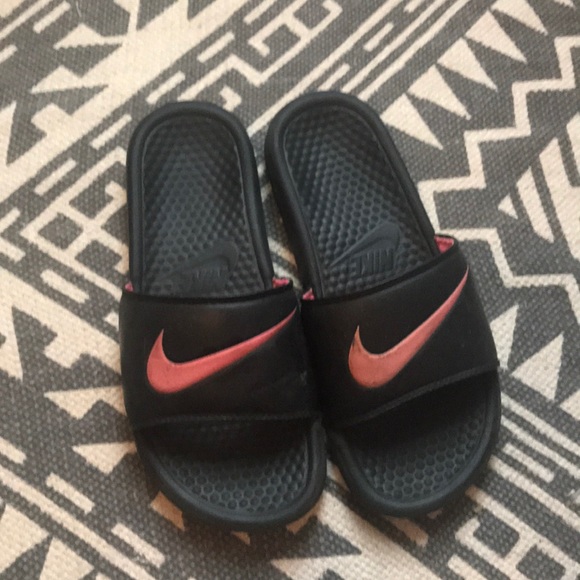 Nike Shoes - Nike Slides